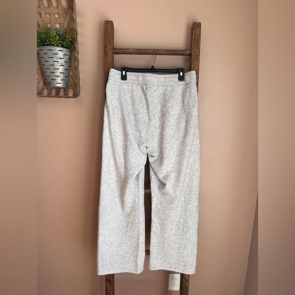Old Navy Light Gray SoSoft Lounge Pants - Picture 2 of 5